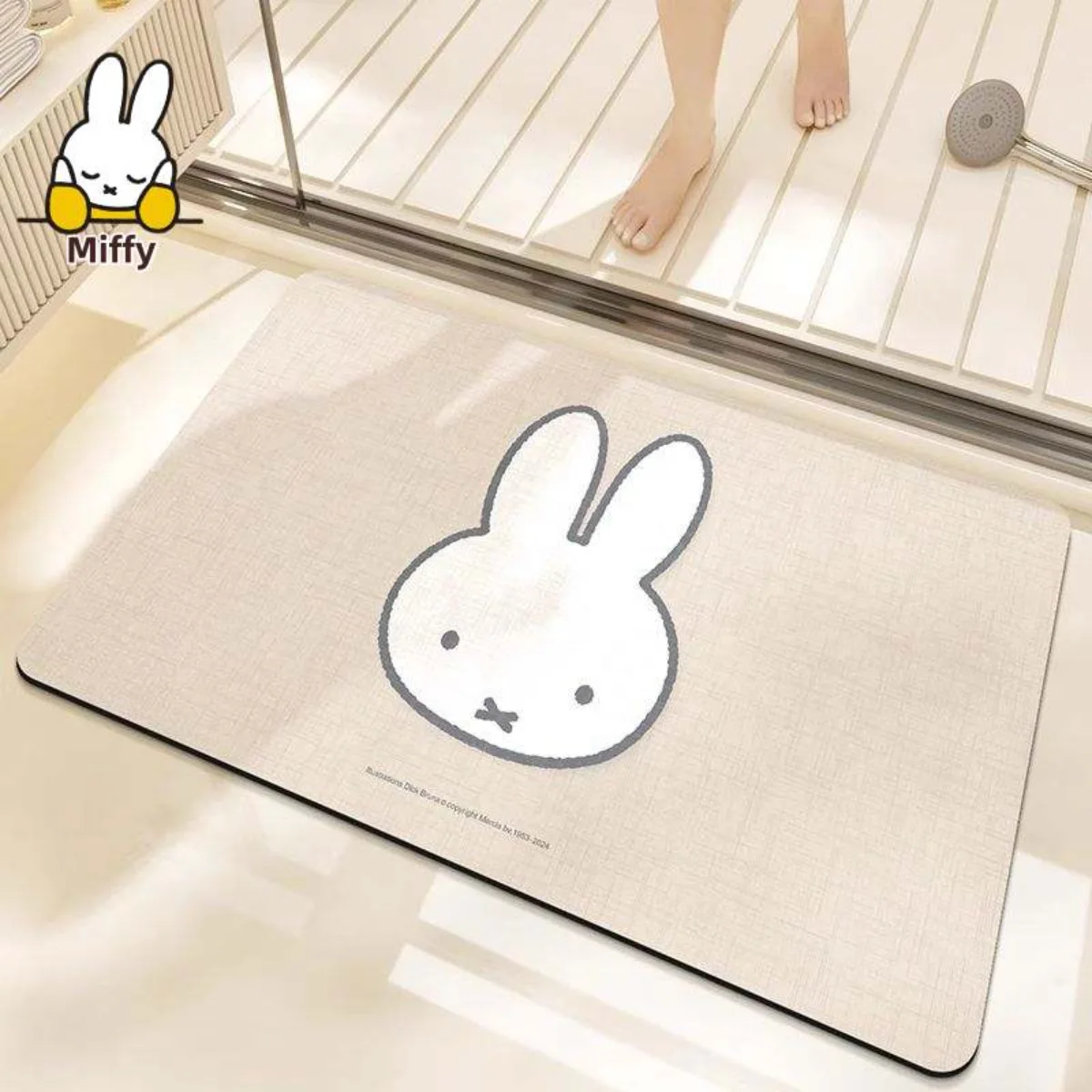Фото Kawaii Miffy Rabbit напольный коврик для ванной комнаты, впитывающий коврик для ног, ванная комната, дверь, туалет, вход, кухня, быстросохнущие противоскользящие ковры №2