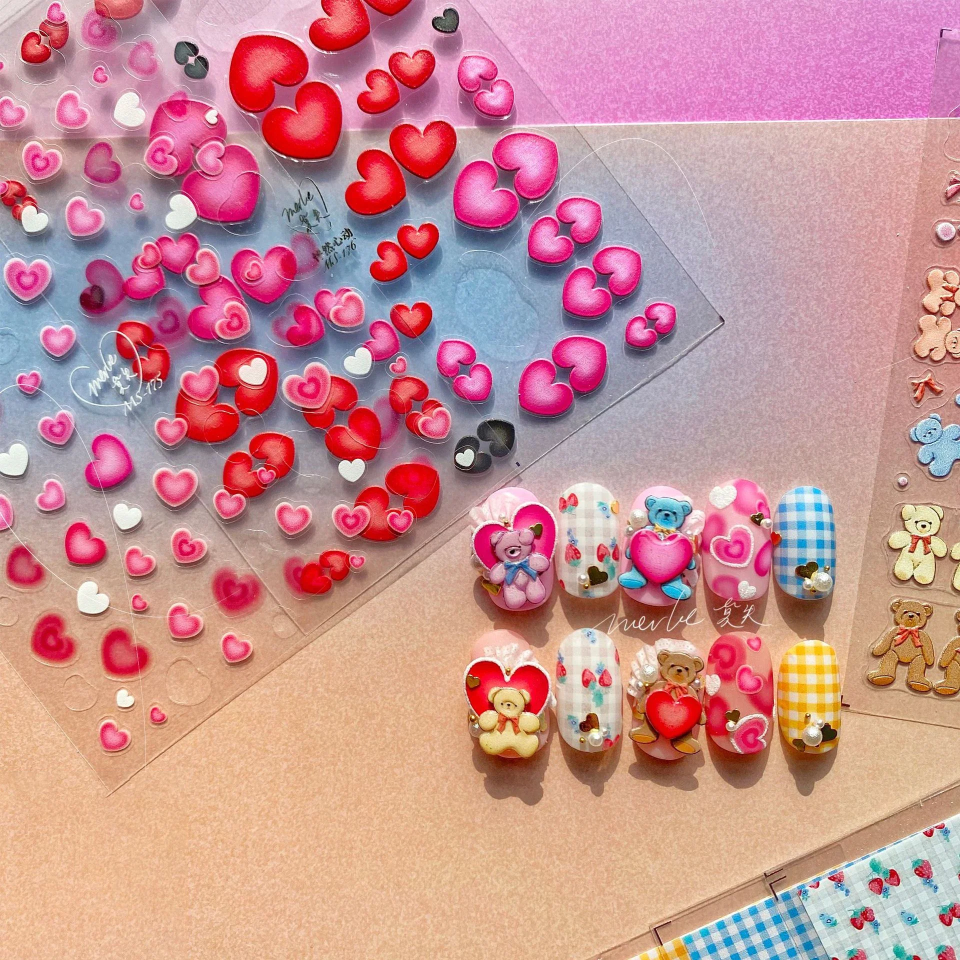 Клейкие наклейки для дизайна ногтей дизайнерские украшения складывающиеся в