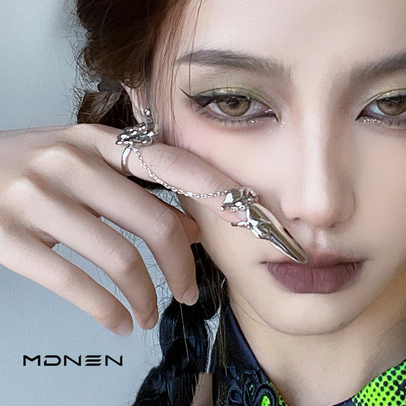 

2023 New Metallic high Sense flower armor one-piece ring for Women Personality Opening Adjustable ring Jewelry Party Gifts