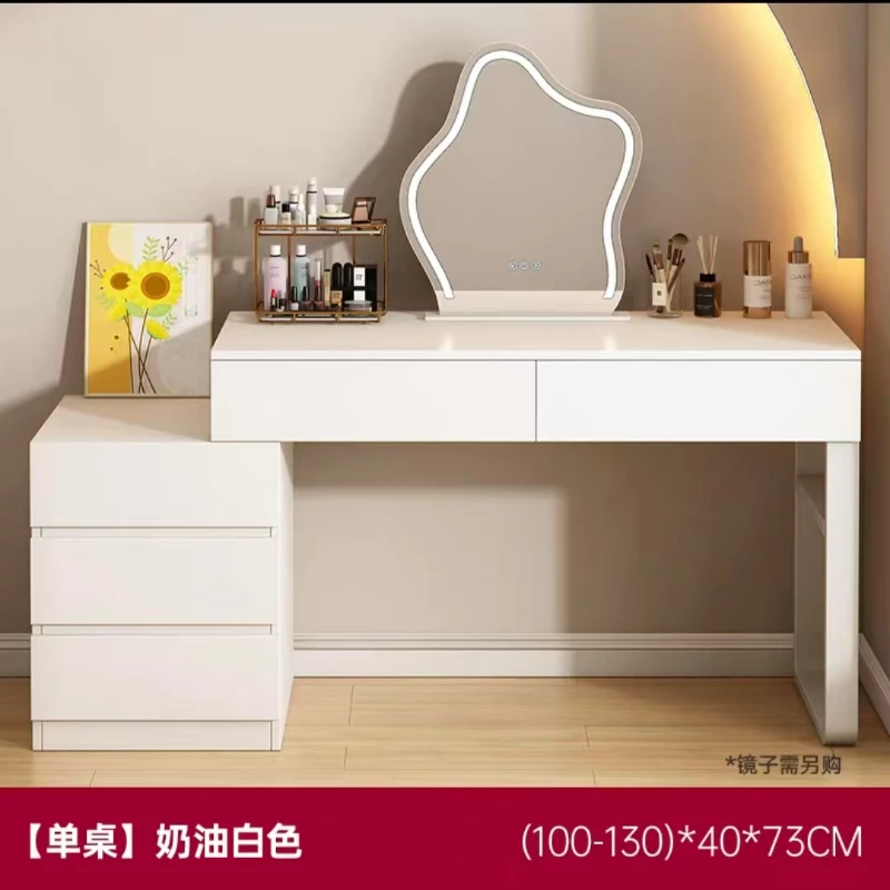 Белый комод с зеркалом