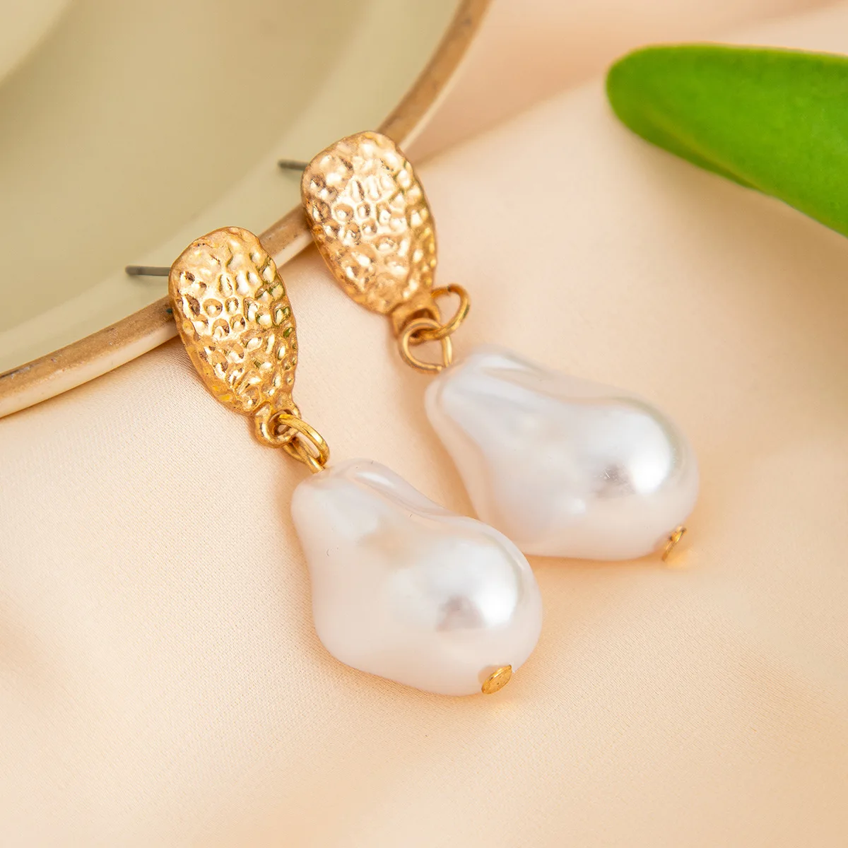 Элегантные серьги с искусственным жемчугом и геометрической тыквой в стиле