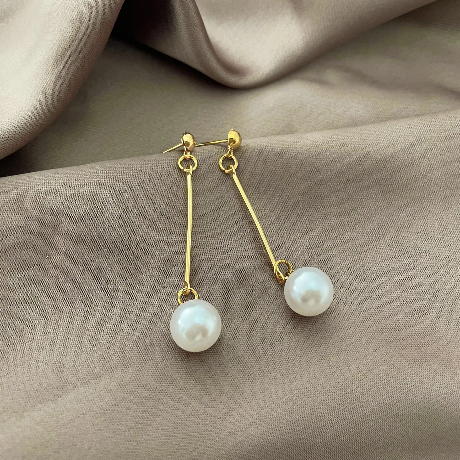 

Korean Fashion Simulated Pearl Long Drop Earrings for Women Girls Princess Bridal Wedding Earrings Daily Accessories