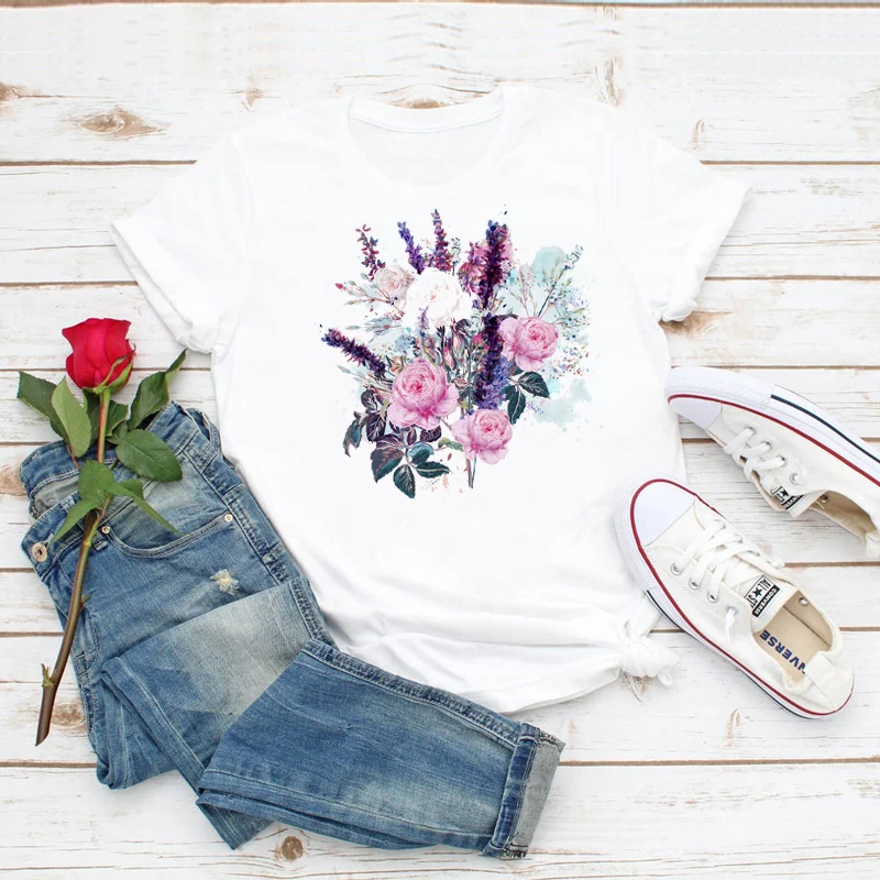 

Summer 2022 Women's Floral T Shirt Print Women Short Sleeve Loose T Shirt Graphic T Shirt Top Women Fashion.