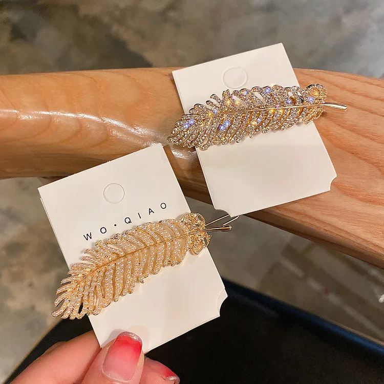 

Pearl Rhinestone Maple Leaf All-match Hairpin Korean Niche Design Distinctive Simple Side Clip Fashion Internet Celebrity