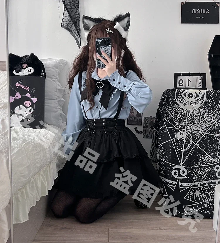 Осенний женский кружевной комплект с расклешенными рукавами длинным рукавом и