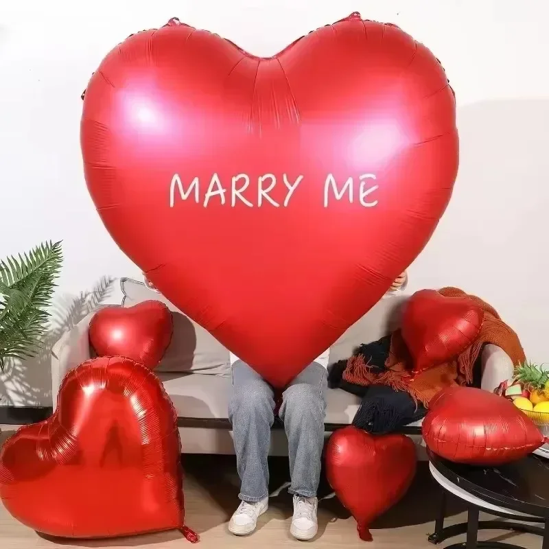Большие красные сердцевидные воздушные шары из алюминиевой плёнки