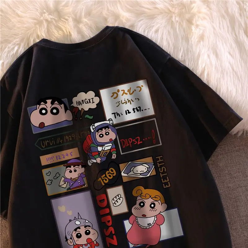 

Новая трендовая Студенческая футболка Crayon Shin-chan с японским аниме принтом, модная мужская и женская футболка с коротким рукавом, топы из 100% хлопка, футболки