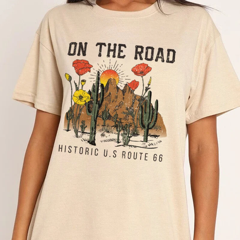 

On the Road Women Western 70s Retro Boho T-Shirt Cowgirl Dersert Cactus Travel Graphic Tee Vintage Aesthetic Tops Hippie Clothes