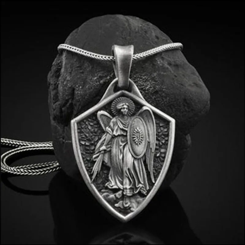 

Retro Medal Necklace Creative Personality Men's Archangel Classic Shield Pendant Party Fashion Wholesale Jewelry for Women Gifts