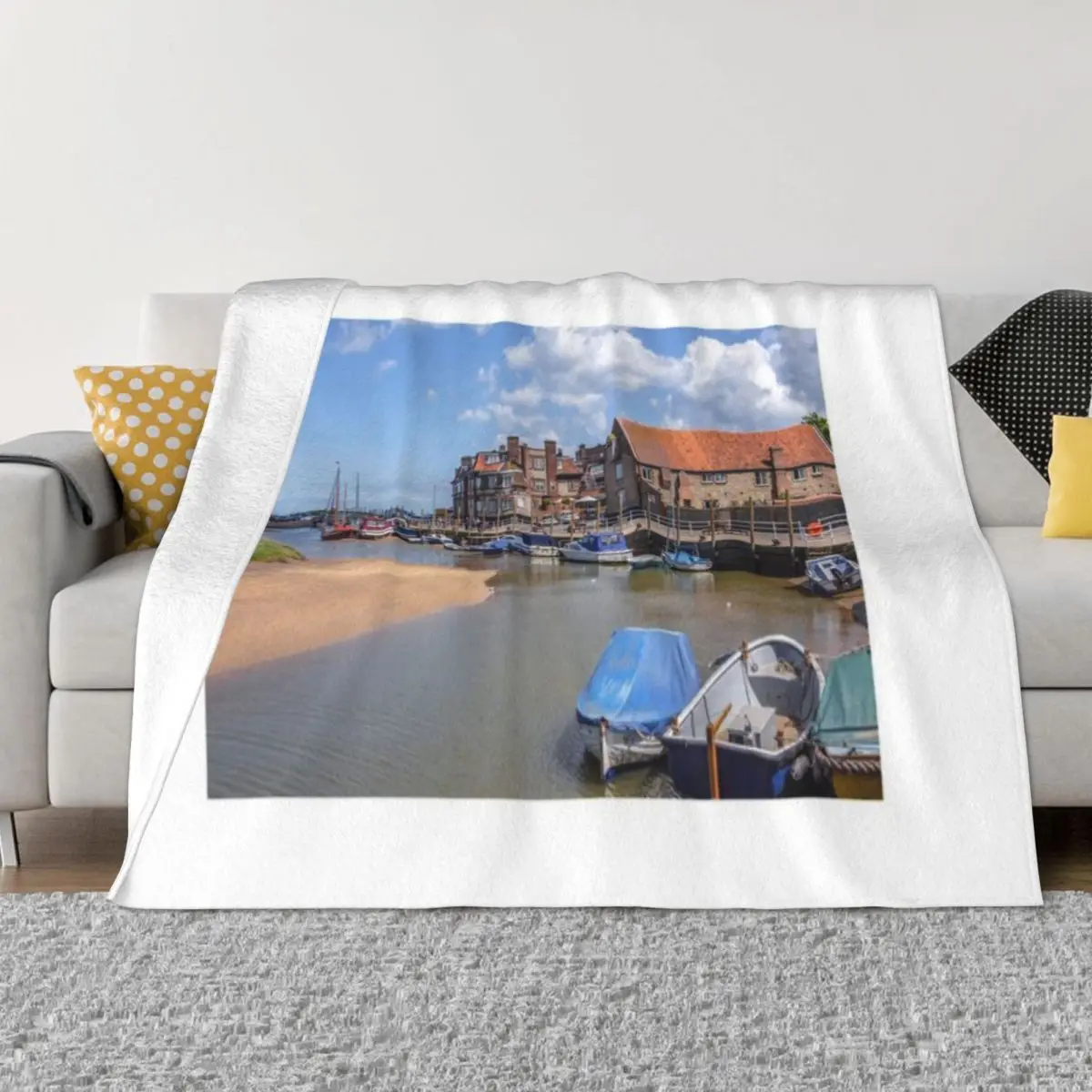 Фото Ультрамягкое одеяло из микрофлиса Blakeney Quay Norfolk №1
