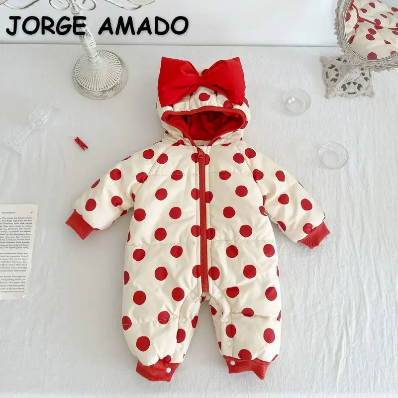

Новый Зимний Детский комбинезон с длинными рукавами для девочек, толстый флисовый комбинезон в красный горошек с капюшоном и бантом на молн...