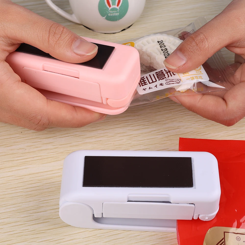 

Mini Food Sealers Heat Bag Sealing Machine for Package Thermal Plastic Bags Food Bag Closer Packing Portable Kitchen Gadgets