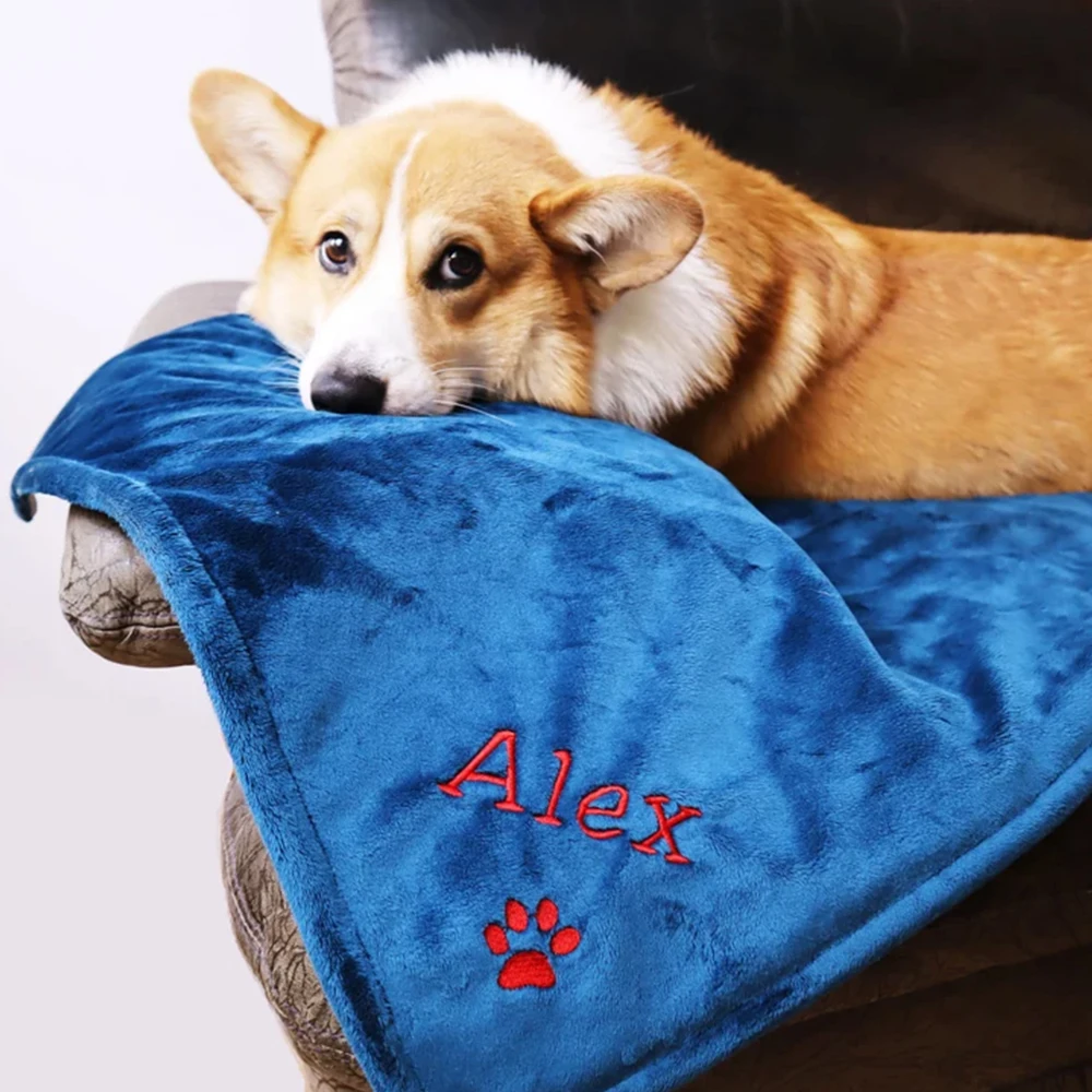 

Custom Last Name Embroidered 70x100cm Pink Navy Fleece Blanket Personalized Puppy Name Pet Gift Blanket Dog Cat Soft Blanket
