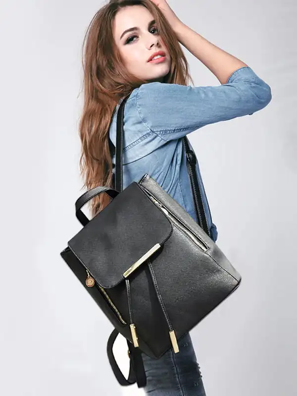 

Gorgeous Vintage Style Black Leather Backpack for Girls School Bags, Stylish and Practical Casual Daypack perfect for Women.