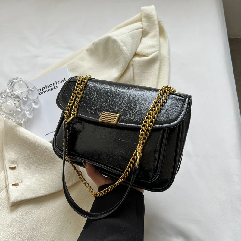 

Vintage Shoulder Bag Fashion Quality PU Leather Chain Bag Large Capacity Casual Shopping Handbag Woman Oilskin Chic Commuter Bag