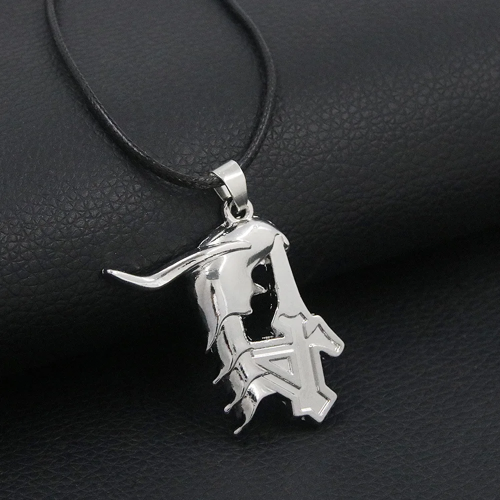 Ulquiorra Cifer популярное аниме 2D периферийный персонаж в том же стиле маска кулон