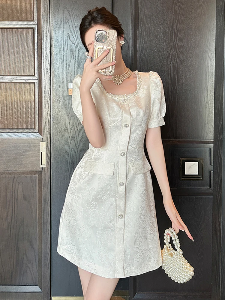 Короткое атласное жаккардовое платье во французском стиле женское элегантное