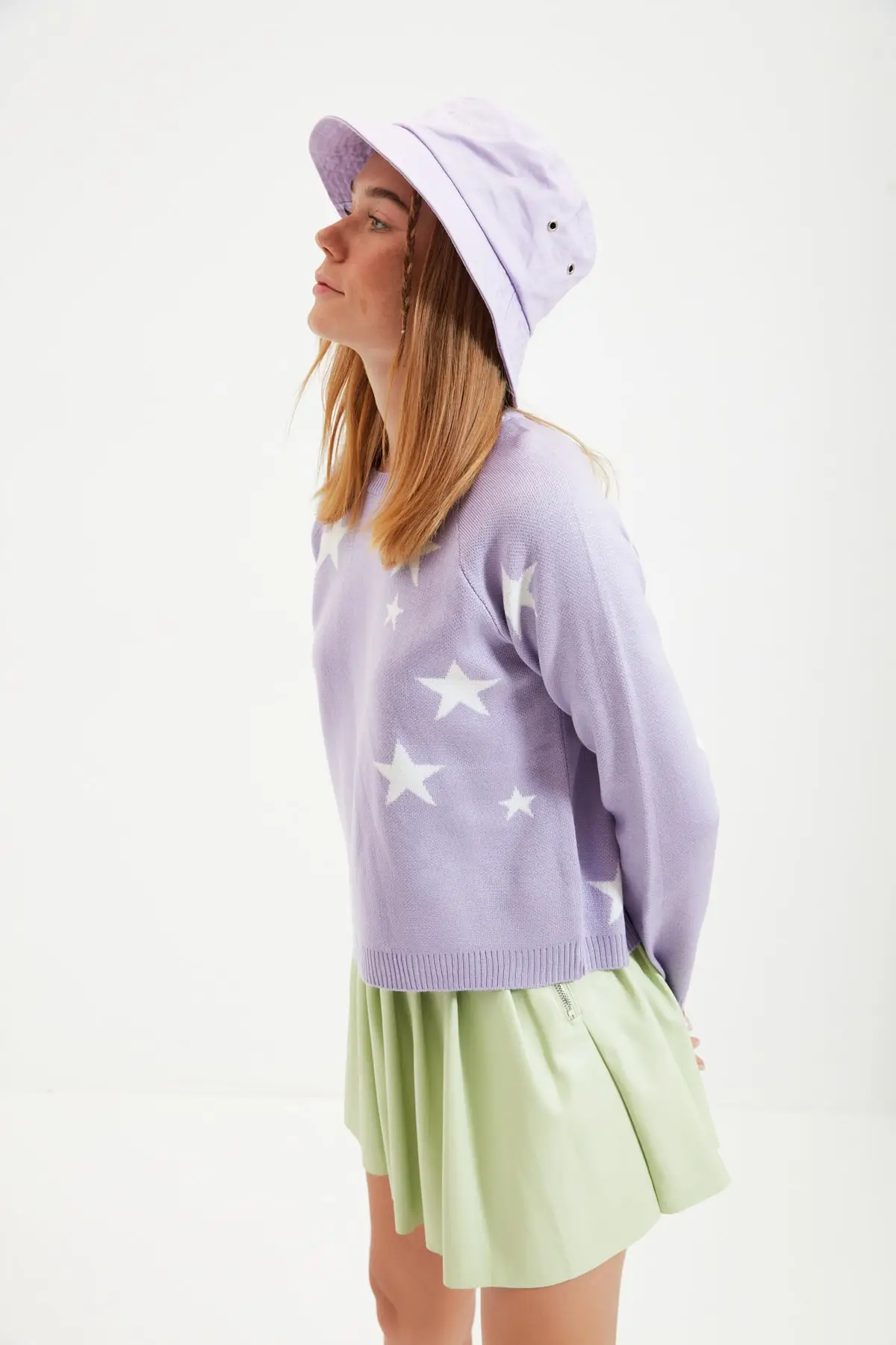 

Trendyol Star Motif Knitwear Sweater TWOAW22KZ0179