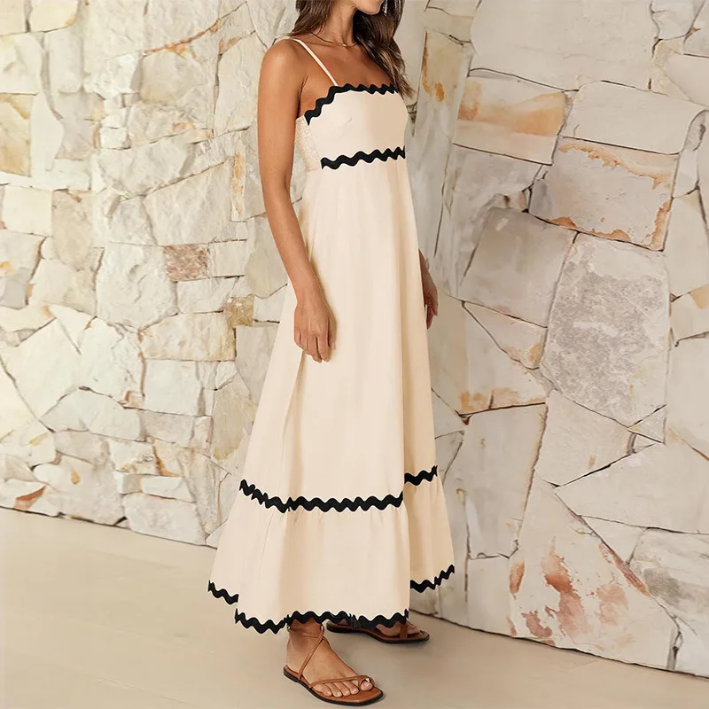 Весеннее женское платье средней длины с кулиской и лоскутной длинной юбкой