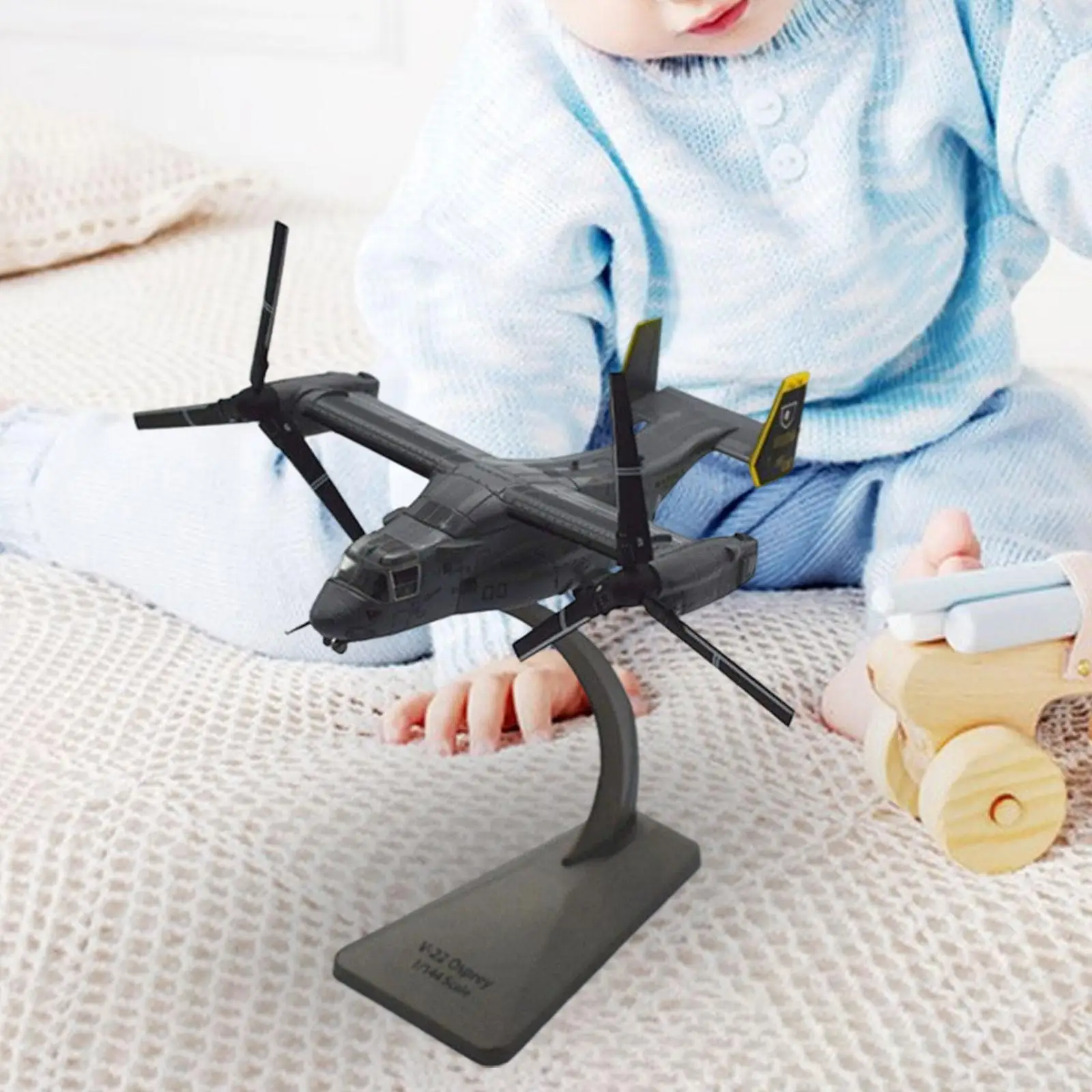 

1/144 V22 Helicopter Model Gift Adults Kids Simulated Metal Airplane Diecast Fighter for Living Room Bar Bookshelf Cafe Bedroom