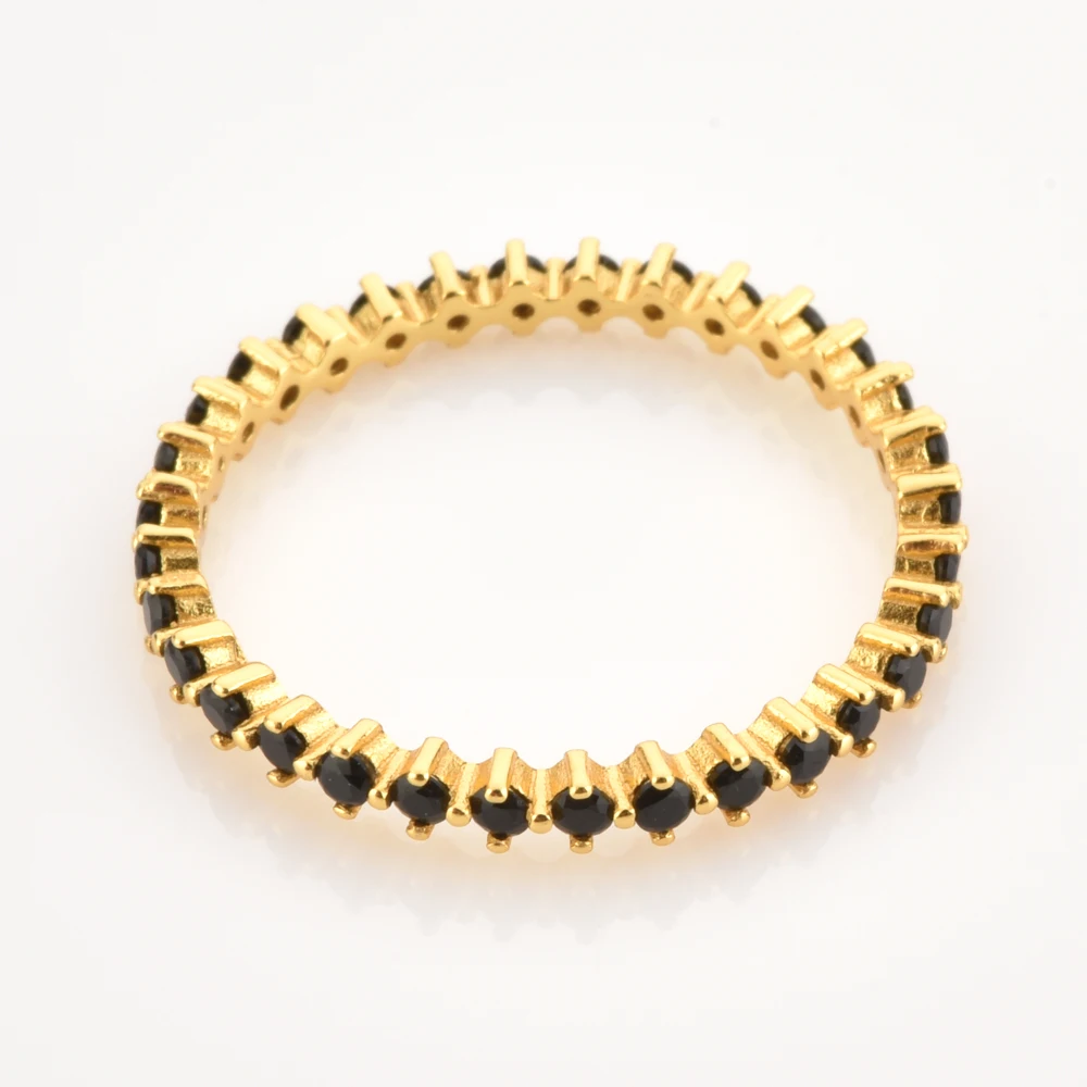 Кольцо женское из серебра 925 пробы с радужным цирконием |