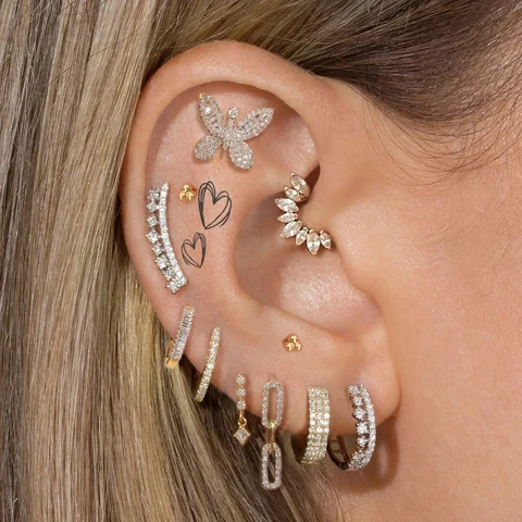 первые сережки для прокола ушей