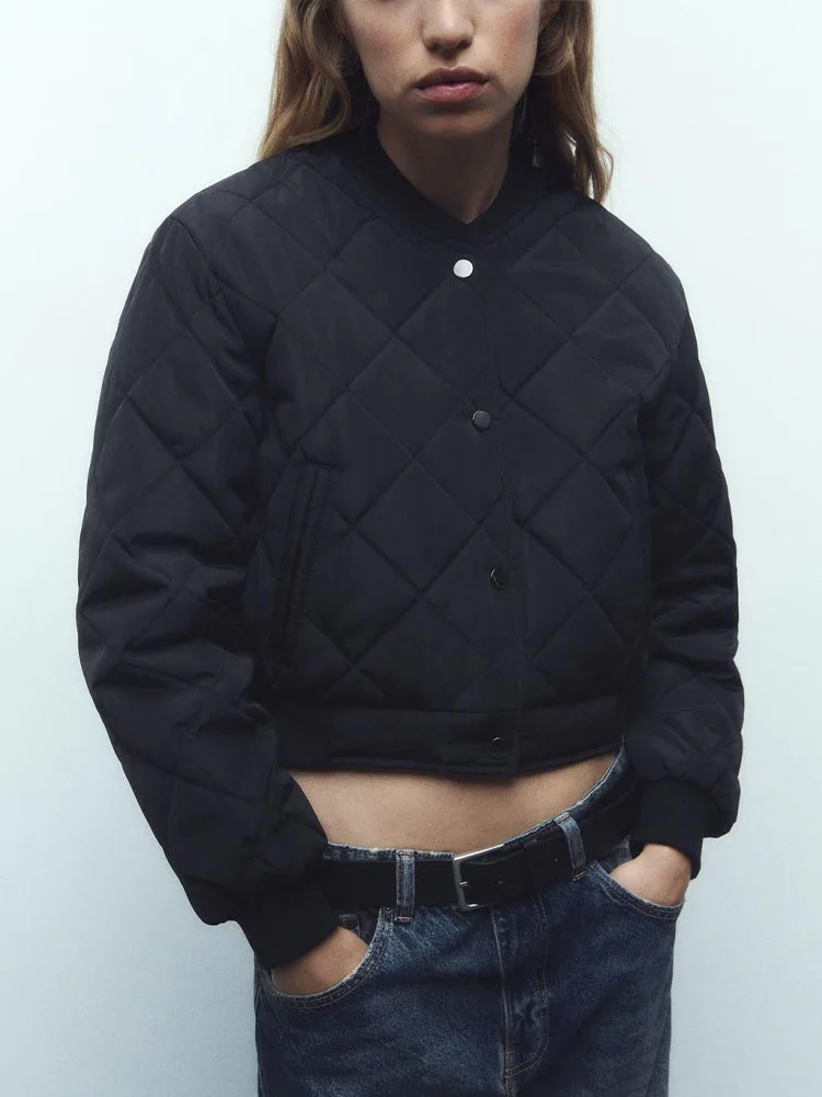 

2023 autumn new women's clothing rhombus basic style round neck long sleeves short padded bomber jacket