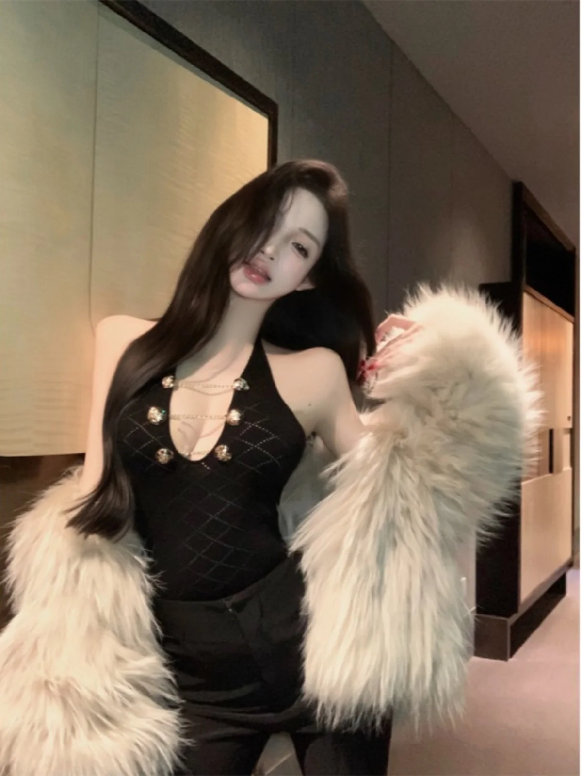 Осенне-зимний шик Gyaru сексуальный топ на бретельках с подвесным воротником