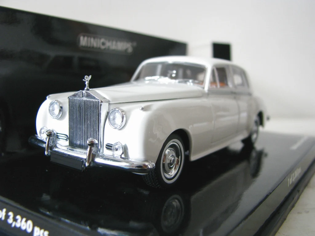 

MINICHAMPS 1:43 Rolls Royce Silver Cloud Ⅱ1960 car Model Toys