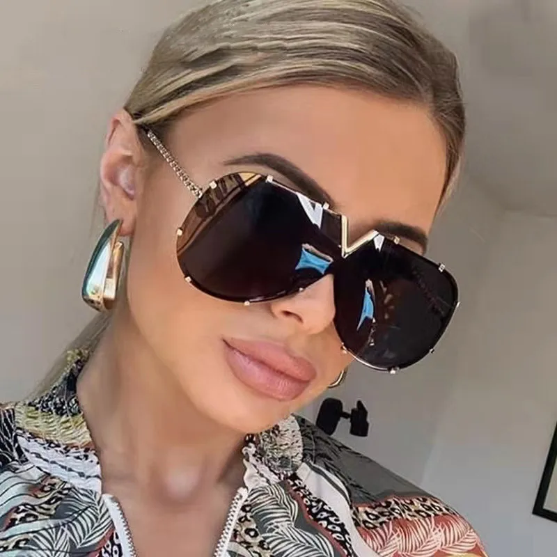 

Индивидуальные модные пластиковые солнцезащитные очки для мужчин и женщин, модные дорожные европейские и американские стильные очки, солн...