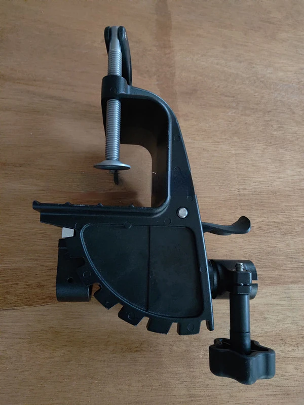 Кронштейн для подвесного мотора M150 200 250