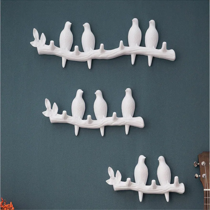 

Wall Hooks Decorative Key Holder Wall Mounted Wall Rack for Wall Rack for Bags and Handbags Coats Hats Keys Hanger Resin Birds