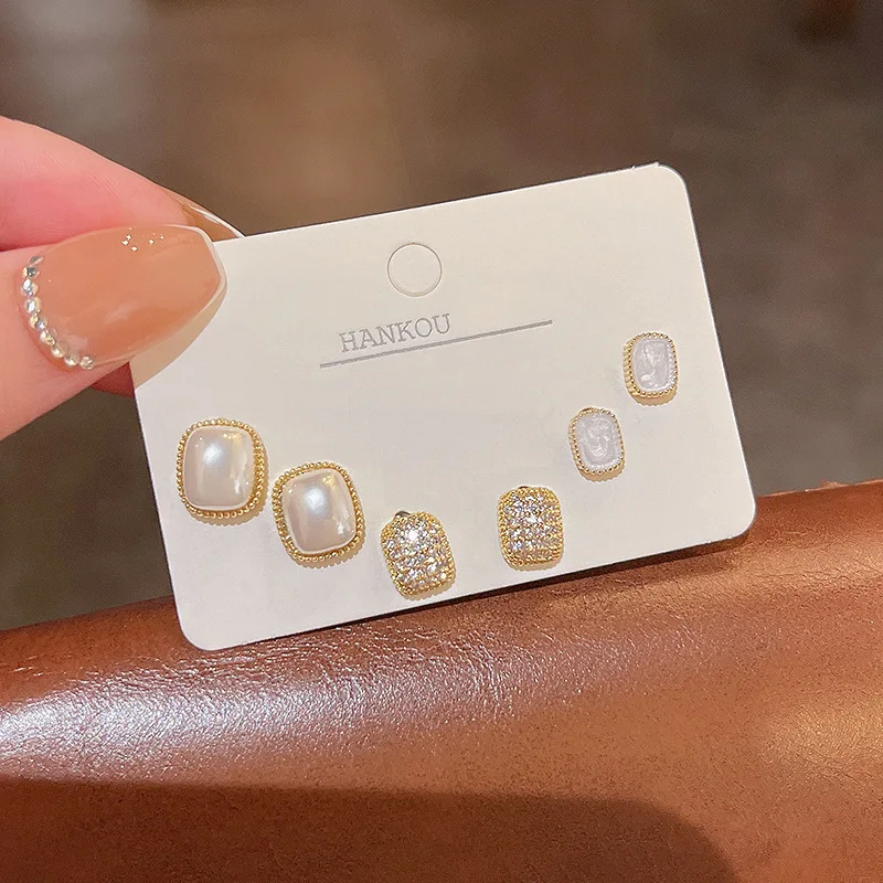 

Sets of Earrings Korean Elegant OL Styles White Simulated Pearl Crystals Earrings Set for Women Jewelry