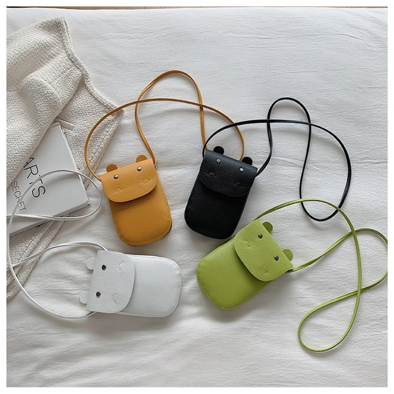 

HoneyCherry Women's 2022 New Fashion Cute Cartoon One-shoulder Messenger Bag Women's Bag Casual Mobile Phone Bag cute wallet