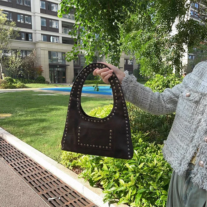 Новый бренд дизайн с заклепками винтажная сумка на плечо в стиле панк кофейная