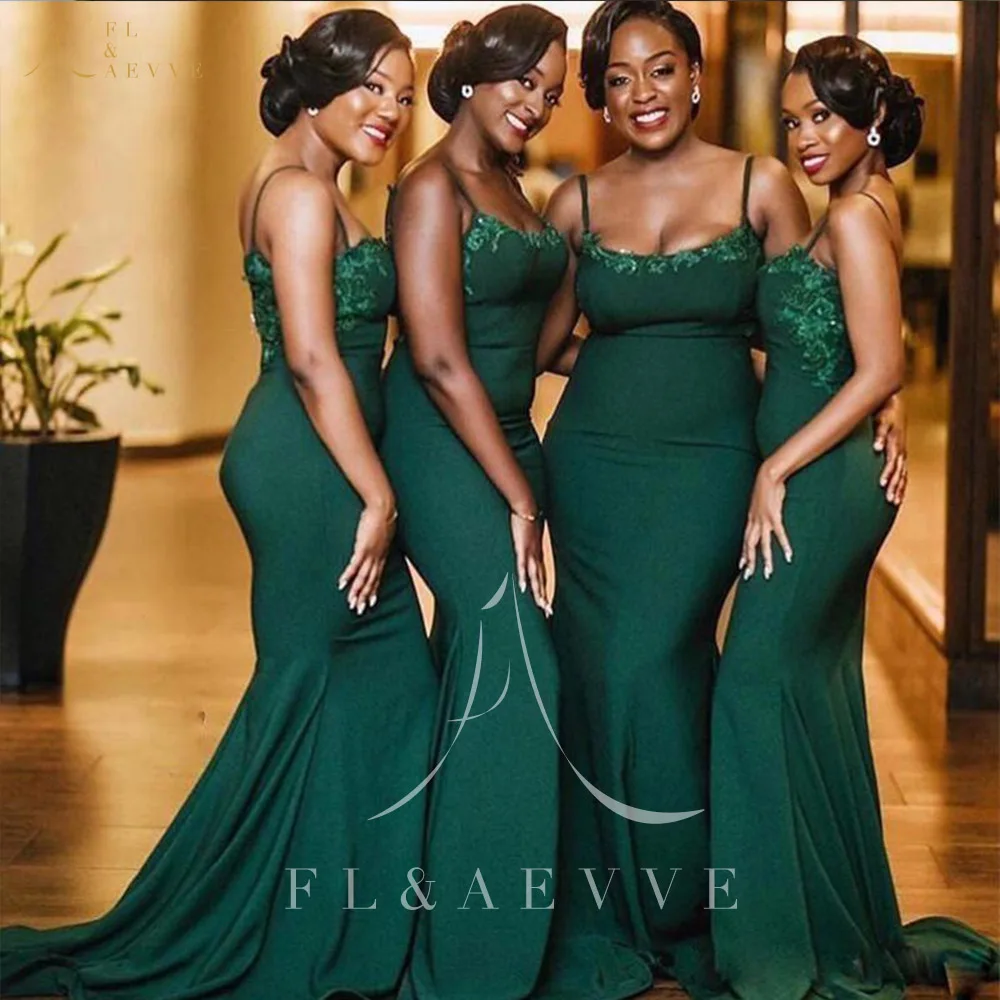 

Spaghetti Straps Dress Bridesmaid Dresses for Bridesmaids Emerald Green Satin Wedding Party Dresses Appliques Robe Elegant Gowns