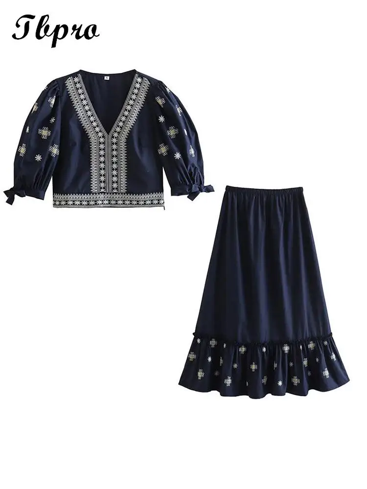 

Elegant V Neck Puff Sleeve Tops 2 Pieces Sets Women Vintage Embroidery Skirt Set New Spring Summer Female Casual Skirts Suit