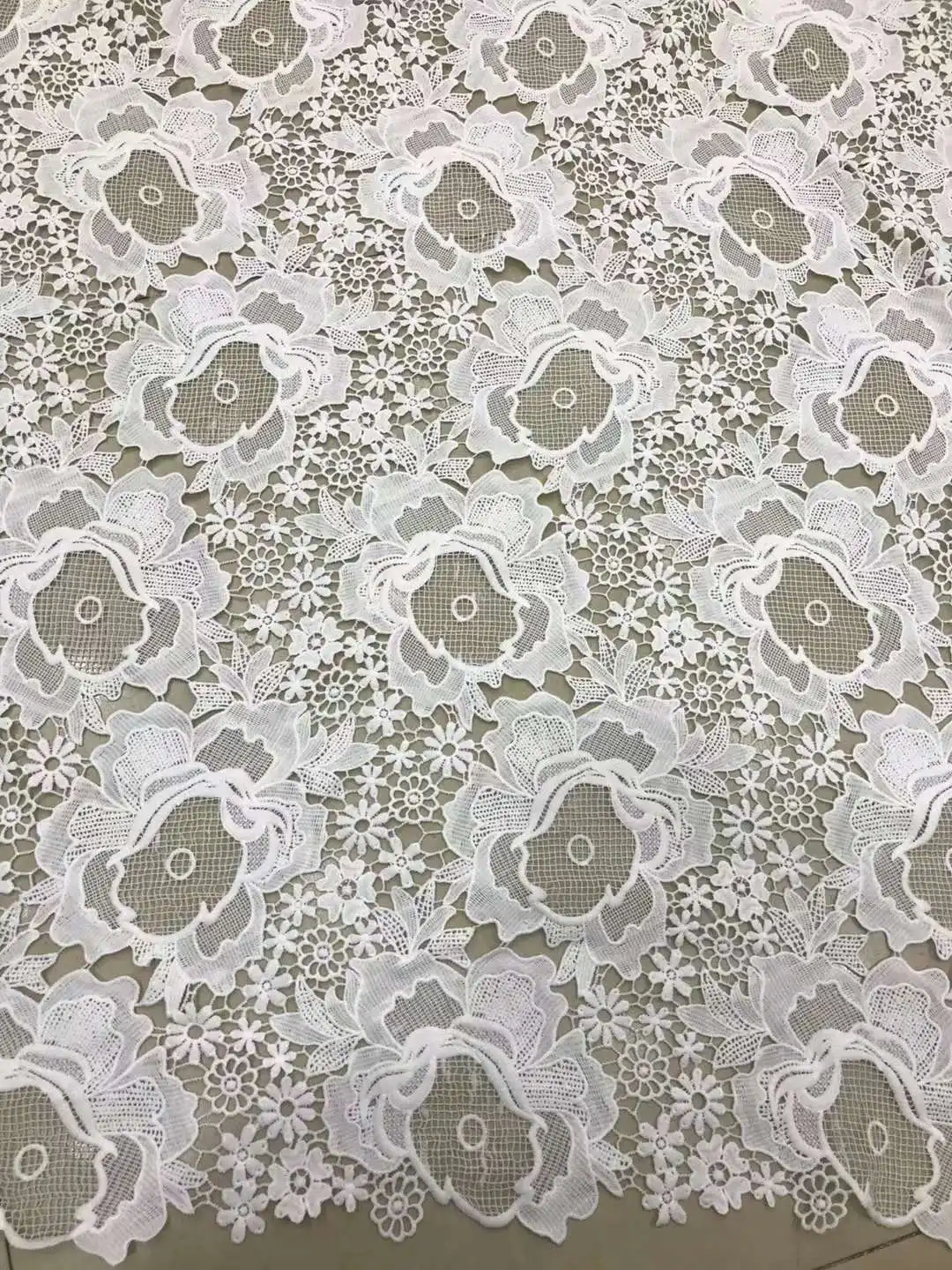 

Высококачественное белое водорастворимое искусственное модное платье, дизайнерская вышитая ткань для вечернего платья, свадьбы Вечерние НКИ