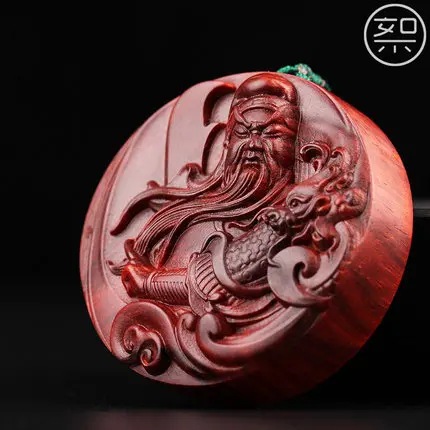 

Exquisite small leaf rosewood Guan Gong round plaque pendant