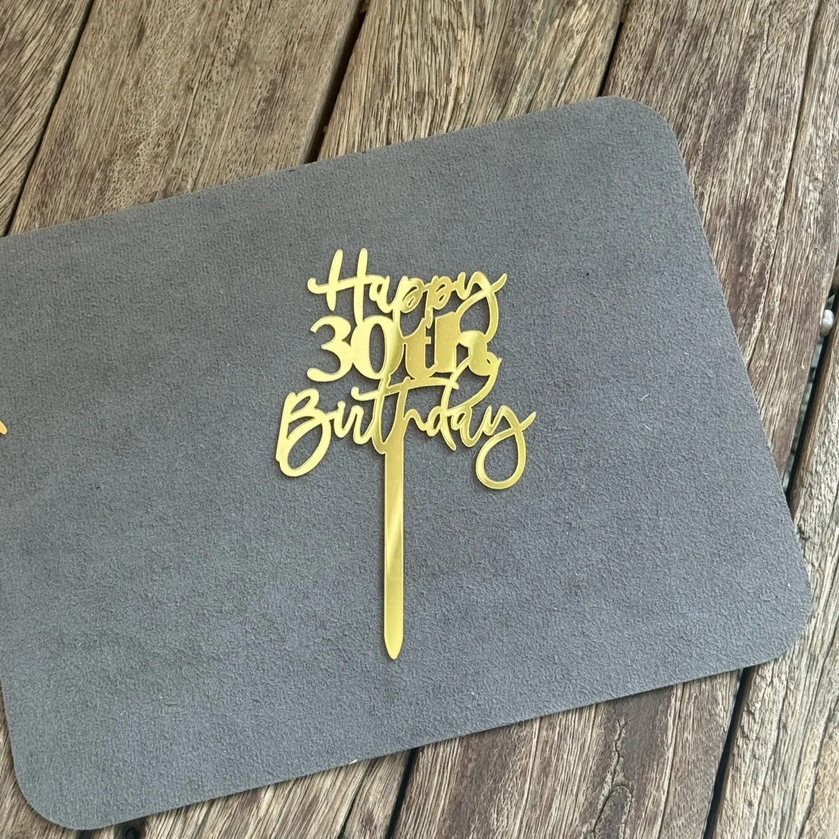 

Золотые акриловые цифры для торта MJCakedecor