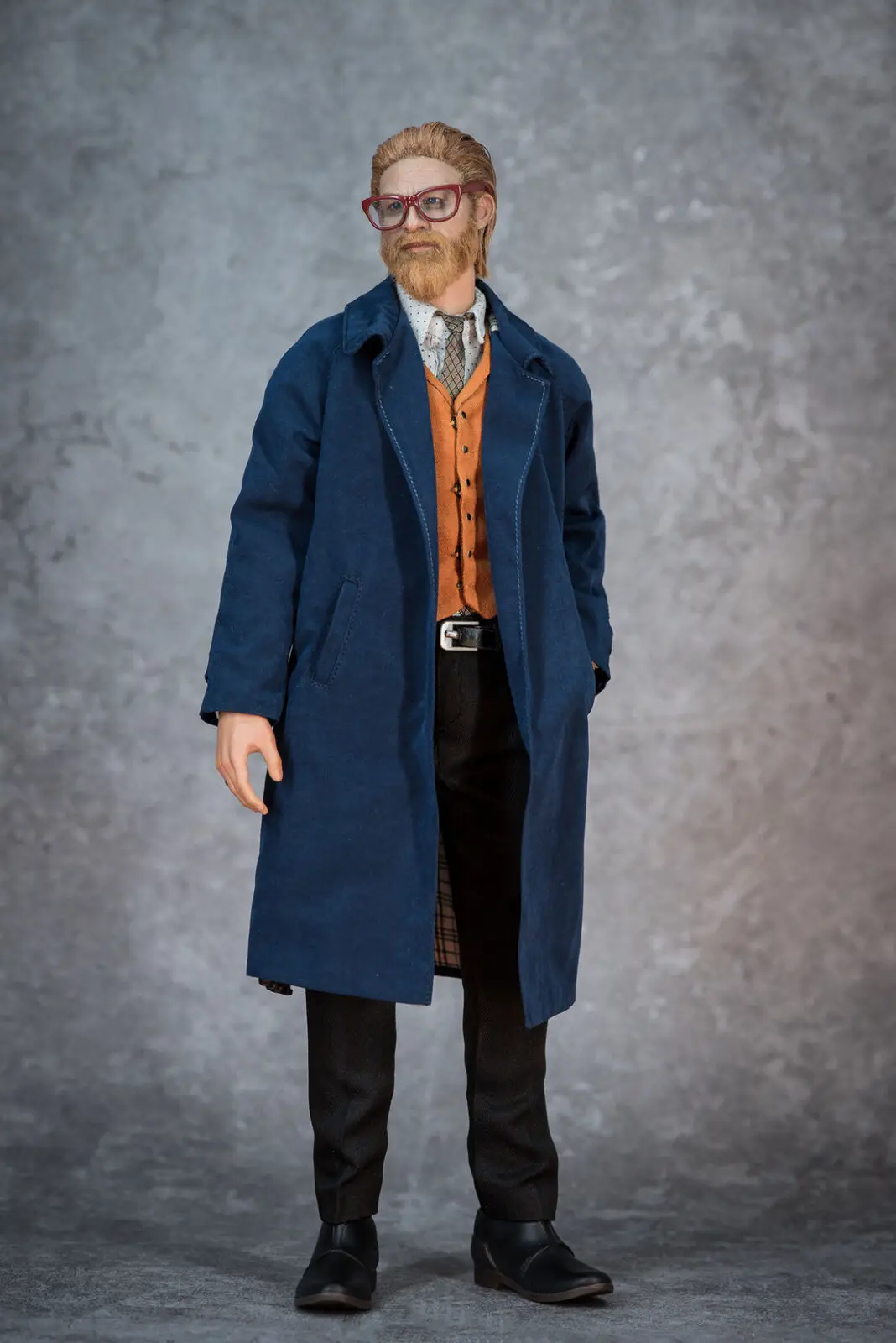 

1/6th Trendy Classic Detective Long Trench Coat Model for 12" Male Body Figure