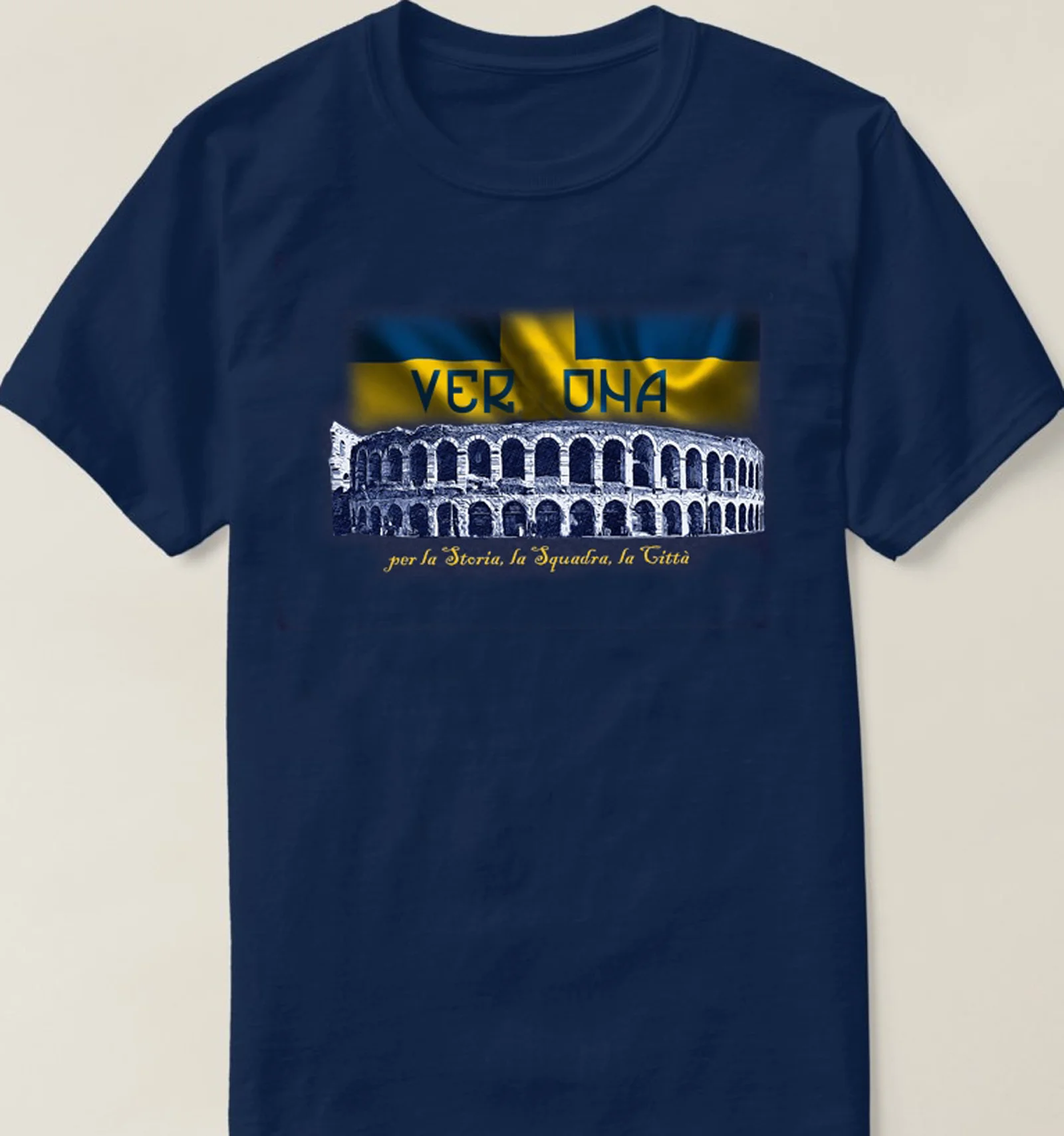 

Fashion Design Verona Arena Flag T-Shirt. Summer Cotton O-Neck Short Sleeve Men's T Shirt New S-3XL