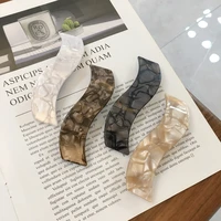 wholesale korean retro temperament wave shape spring clip simple word clip acetic acid marbling hair clips for woman girls
