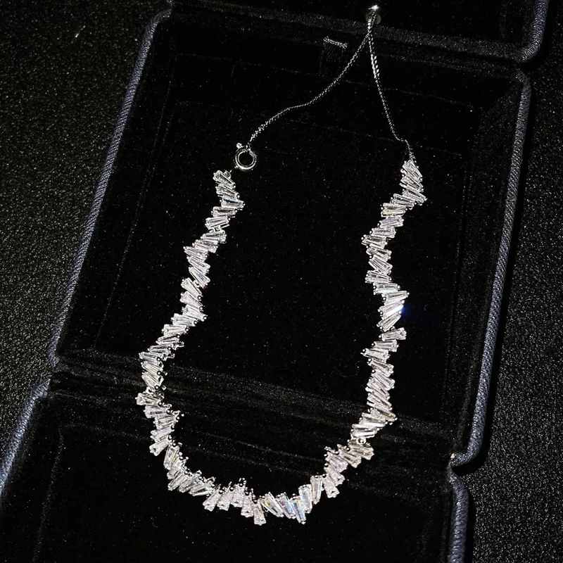 

Korean Style Minimalist Pendant Necklace Full Inlay Shine AAA Zircon Exquisite Clavicle Chain For Women Wedding Engagement Gifts