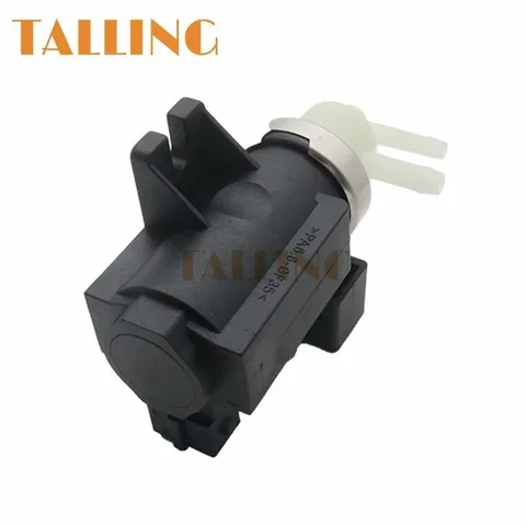 Үлкен кеудесі бар егде жастағы әйелдер ретро секс