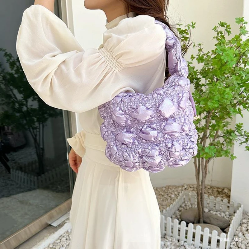 

Elegant Quilted Shopping Bag Cloud Pleated Bubbles Messenger Bag Casual Shoulder Bag Fashion Simple Solid Color Commute Bags