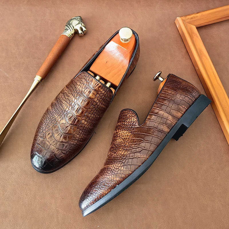 Лидер продаж трендовые зеленые мужские лоферы в европейском и американском