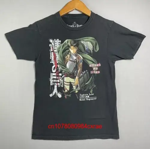 Черная футболка с аниме атака на Титанов капитан Леви размер S Сезон 3 долгий или