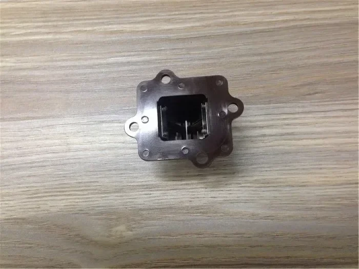 Фото For Qianjiang small shark QJ50QT-A / -18 / -5 / -2 reed valve (100C riding). Tire valve