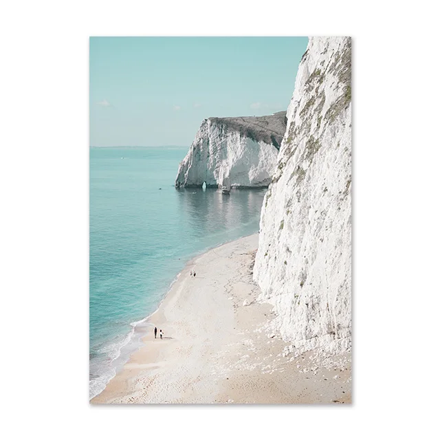 Мятно-зелёный пейзаж с чайкой на холсте